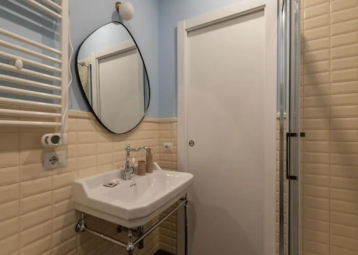 Guesthost - Elegant Near Torlonia Daire *