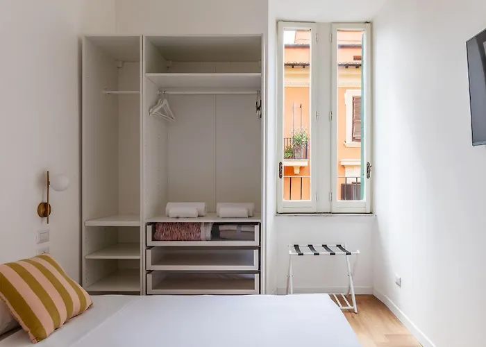 Guesthost - Elegant Near Torlonia